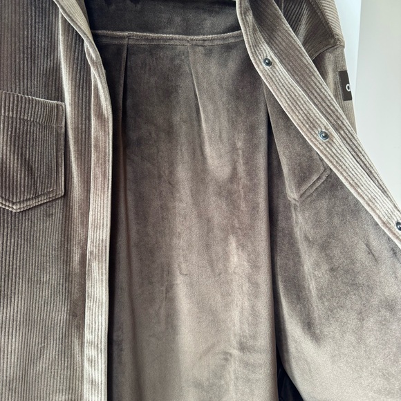 Alo Yoga Ribbed Velour Mountain Side Jacket Machiatto Brown - Picture 8 of 15